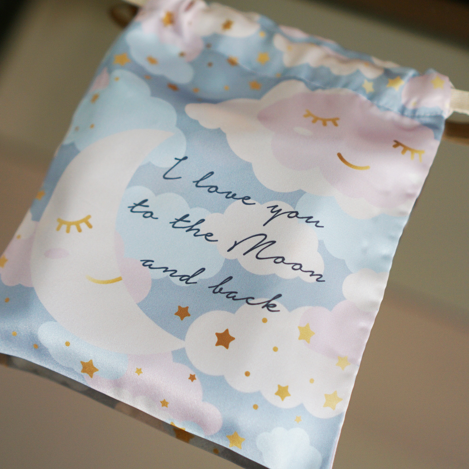 ถุงผ้าซาติน ลาย Moon - Grey - Valentine