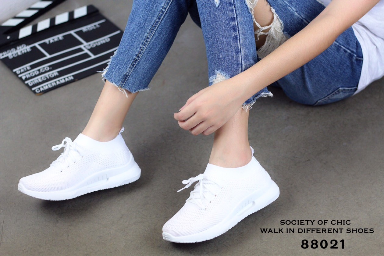 รองเท้าผ้าใบผ้ายืดขอบถุงเท้าสไตล์ Sport (สีขาว)