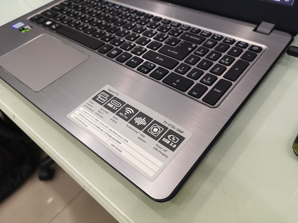 Acer Aspire F5-573G-566F