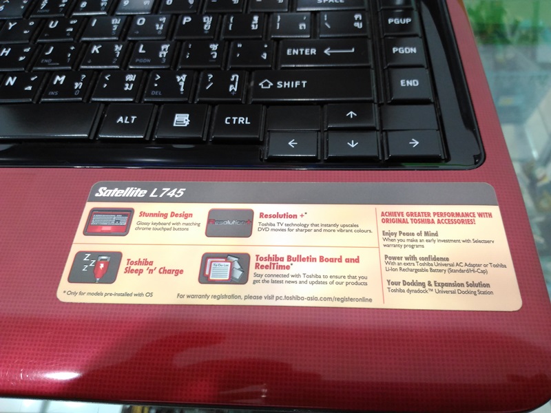 TOSHIBA Satellite L745