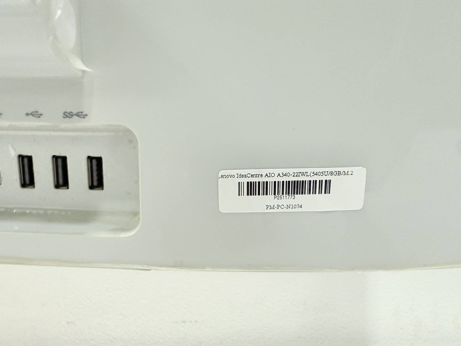 ออลอินวัน Lenovo IdeaCentre AIO A340-22IWL(5405U/8GB/M.2 256GB/1TB)+Adapter จอมีรอย ฟิล์มมุมจอถลอก