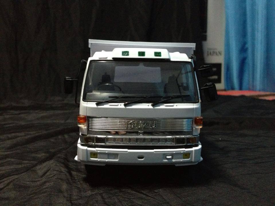 โมเดลรถบรรทุกดัมพ์สามมิตรจำลอง 1/32