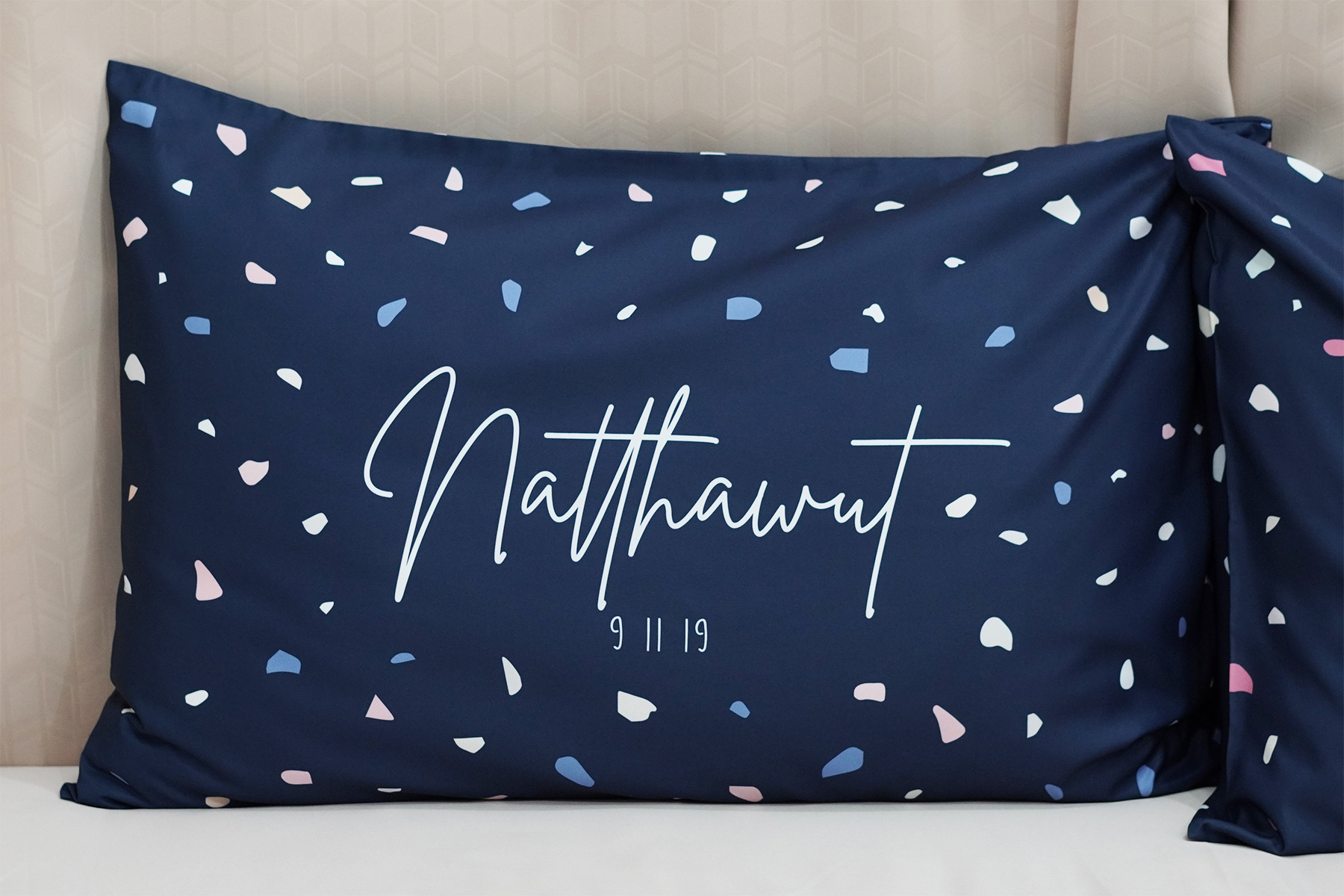 ปลอกหมอนหนุนคู่ พิมพ์ลายเต็มผืน Terrazzo - Navy