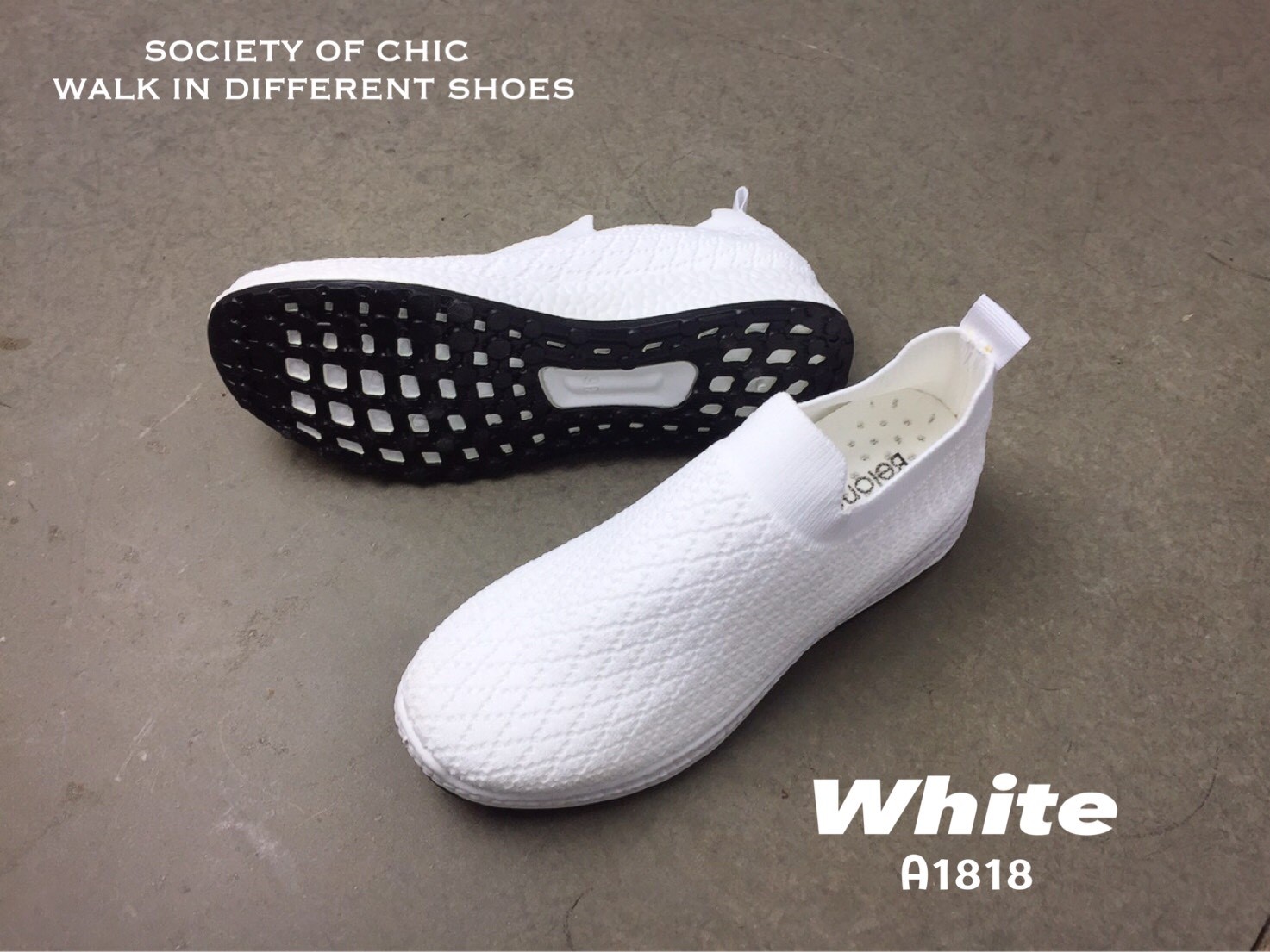 รองเท้าผ้าใบผ้านิ่มขอบถุงเท้ารุ่นทอลาย (สีดำ)