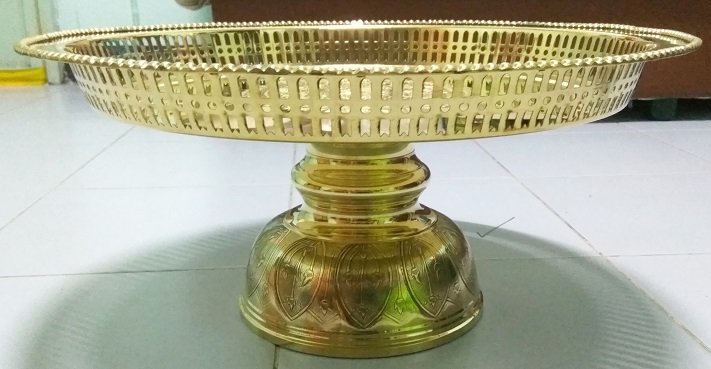 พานโตกโปร่ง ทองเหลือง