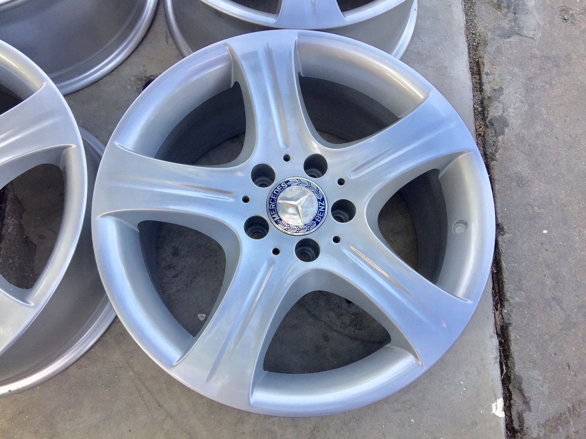 ล้อแท้ BENZ E-calss 17" x 8.0 et+48