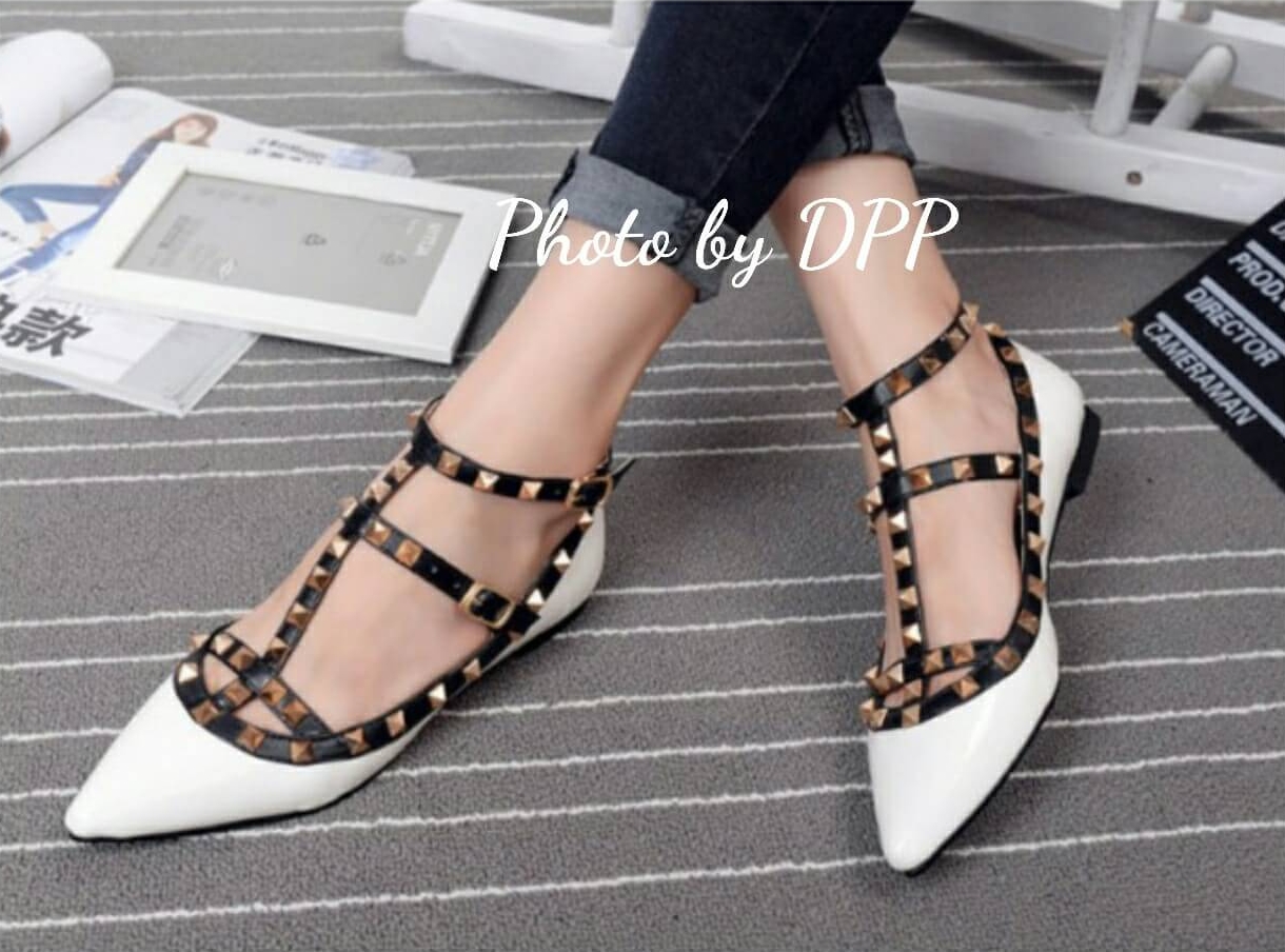 รองเท้า Valentino Rockstud Flats 2016 (สีดำ)