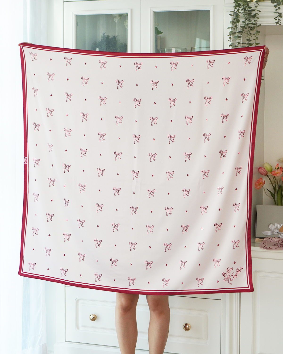 ผ้าพันคอ พร้อมส่ง ลาย Valentine's Ribbon - Pink (แถมฟรี ถุงผ้าเข้าเซท เฉพาะวาเลนไทน์ 2025 เท่านั้น!!)
