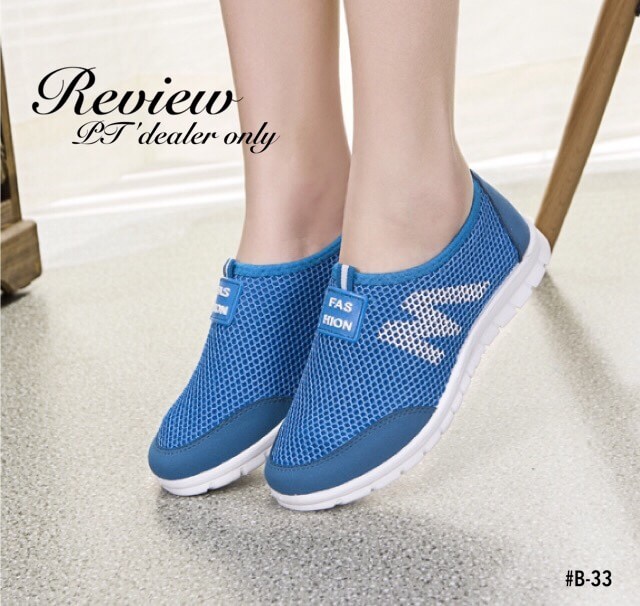รองเท้าผ้าใบ M (สีฟ้า)