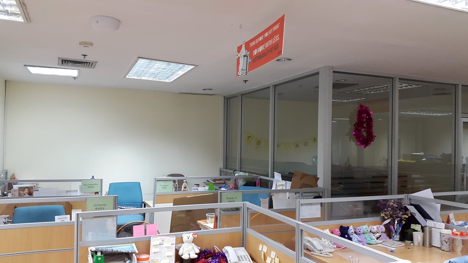 อาคาร เจ.เพรส ทาวเวอร์ (J Press Tower) สำนักงานให้เช่าติดถนนนางลิ้นจี่ กรุงเทพฯ ใกล้ทางด่วนเฉลิมมหานคร