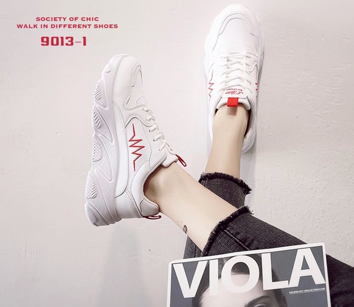 รองเท้าผ้าใบแต่งลายwave