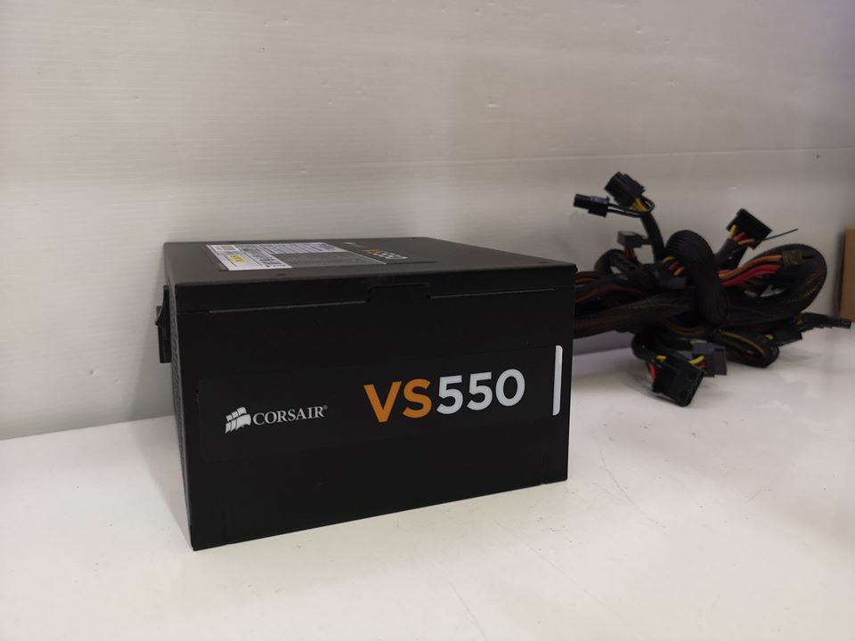CORSAIR VS550 550W. 80+