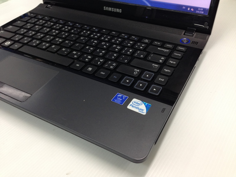 SAMSUNG NP300E4Z-A09TH