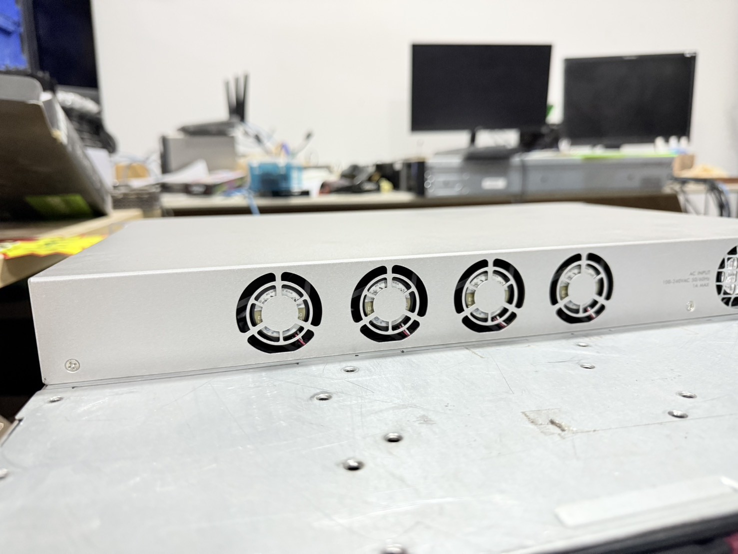 อุปกรณ์ไฟร์วอลล์ Zyxel Zywall USG 100 (7 Port)