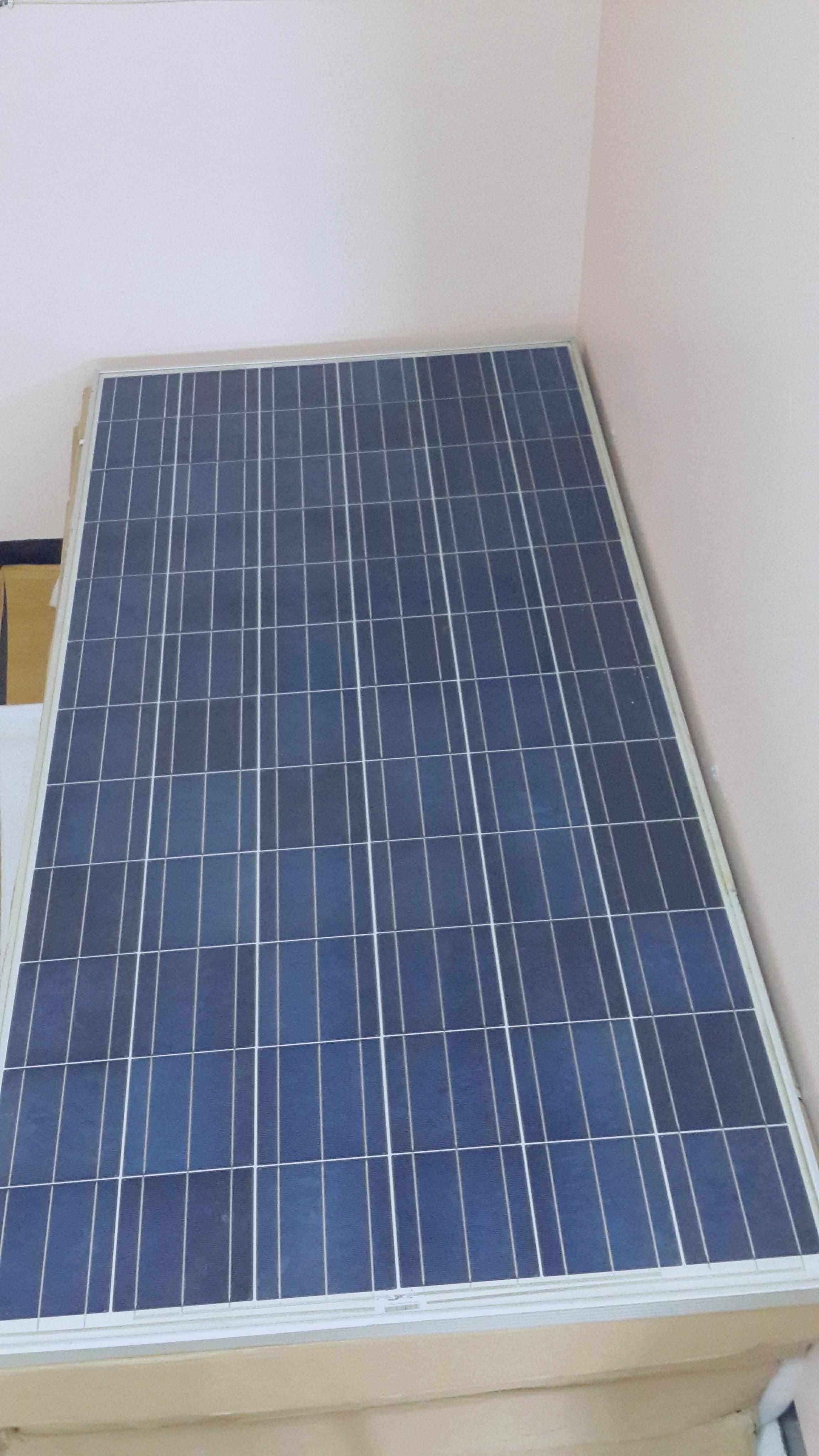 แผงวงจรอิเล็กทรอนิกส์ 300W (Polycrystalline Solar Panels)