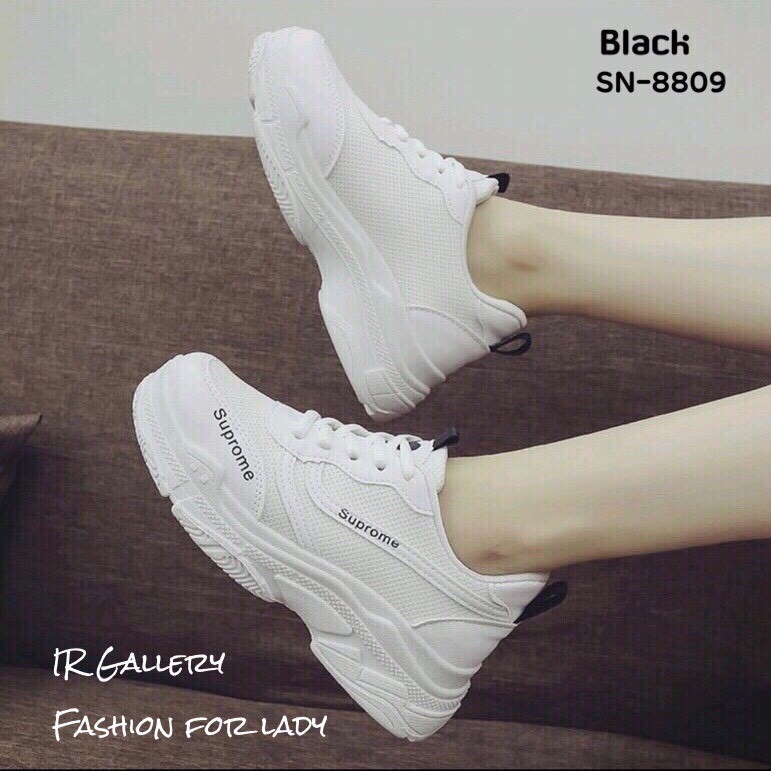 รองเท้าผ้าใบสไตล์ Sportแต่งหัวใจ (สีชมพู)