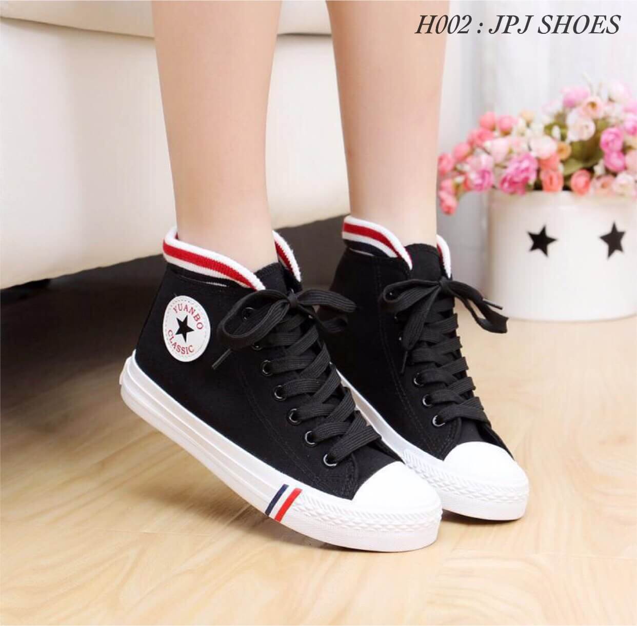 พร้อมส่ง : รองเท้า Converse Style (สีดำ)