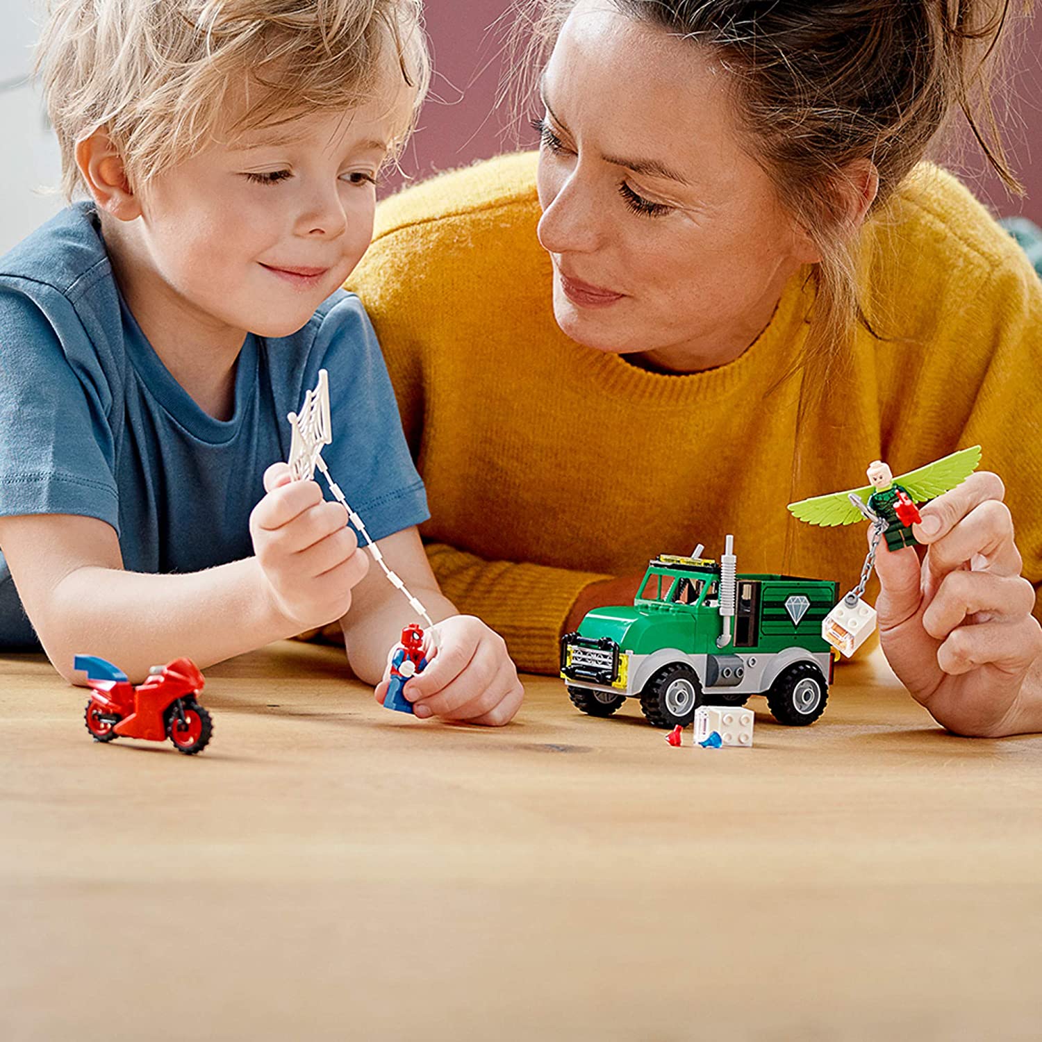 LEGO ตัวต่อเสริมทักษะ มาร์เวล สไปเดอร์-แมน Marvel Spider-Man : Vulture's Trucker Robbery รุ่น 76147