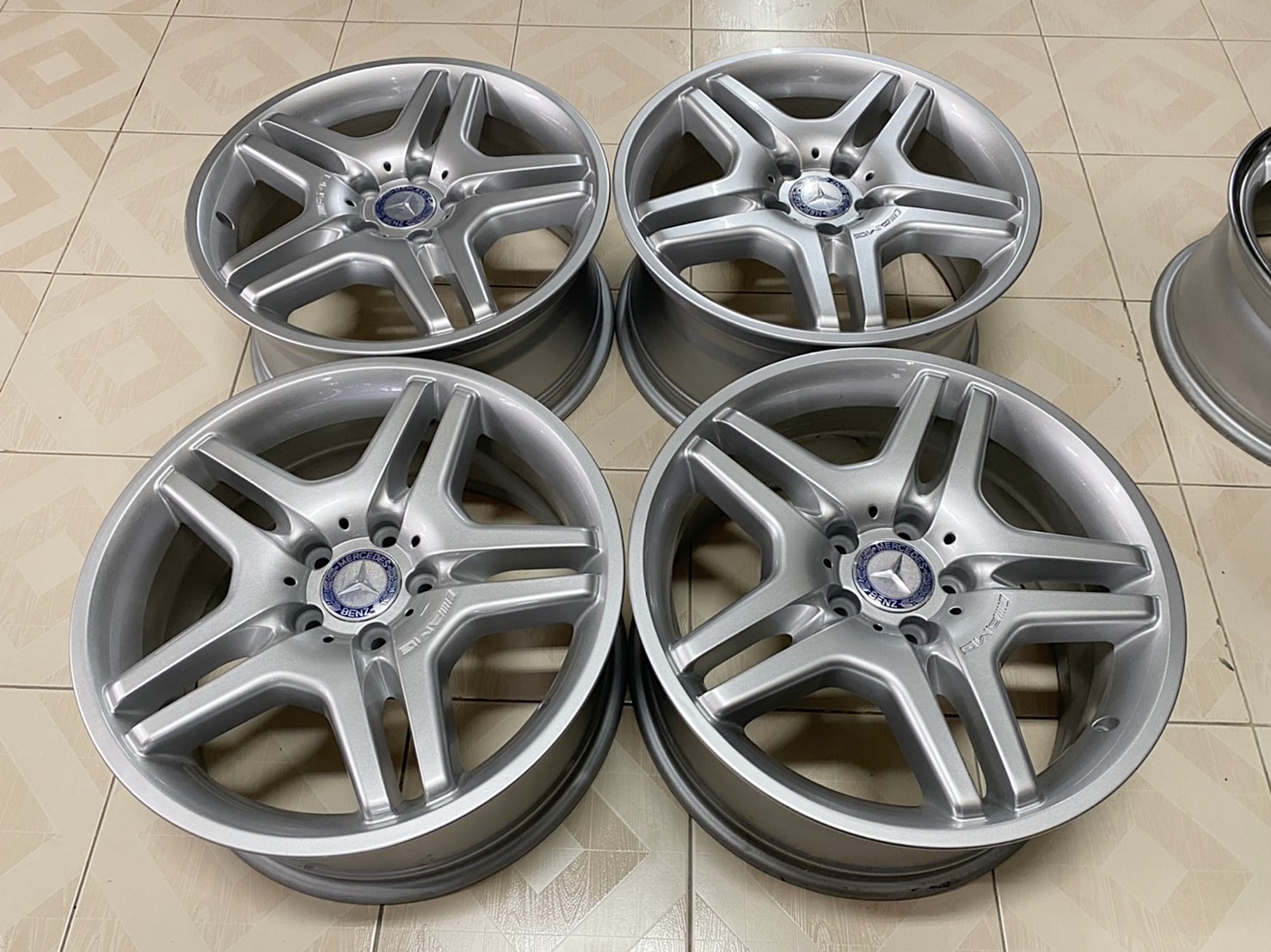 ล้อแท้ AMG ST4 18" part w220