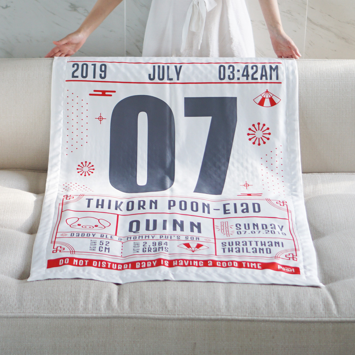 ผ้าห่มเด็ก ใส่ประวัติแรกเกิด ลาย Chinese Calendar - White/Grey