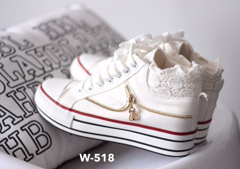 รองเท้า Converse ซิปทอง