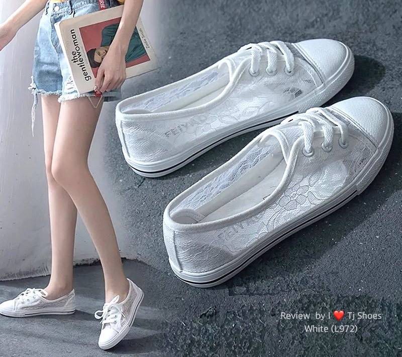 รองเท้าผ้าใบลูกไม้ทรงคัทชู