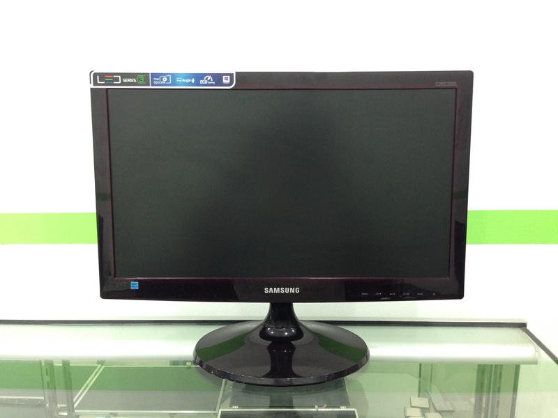 SAMSUNG S20C300L 20" LED