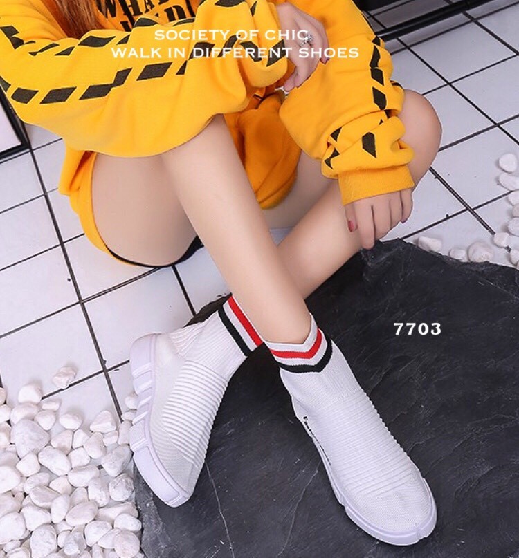 รองเท้าผ้าใบทรงถุงเท้าสไตล์ Off White (สีดำ)