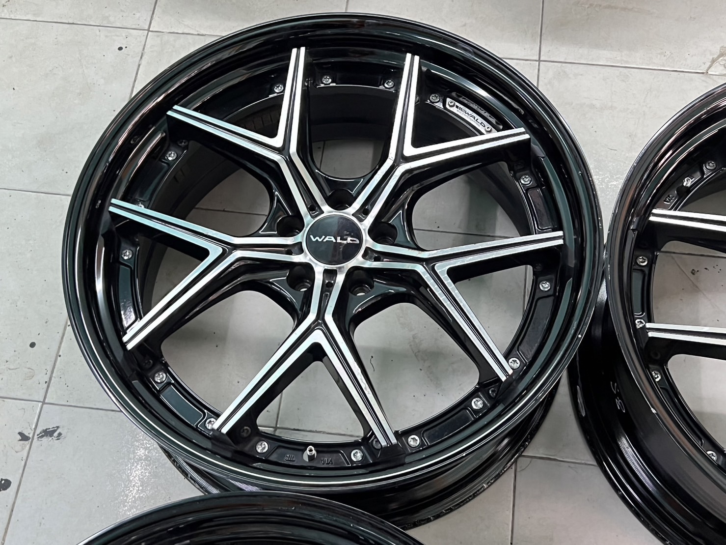 ล้อเบนซ์แท้ WALD ILLIMA 3PCS FORGED 21" สภาพสวย
