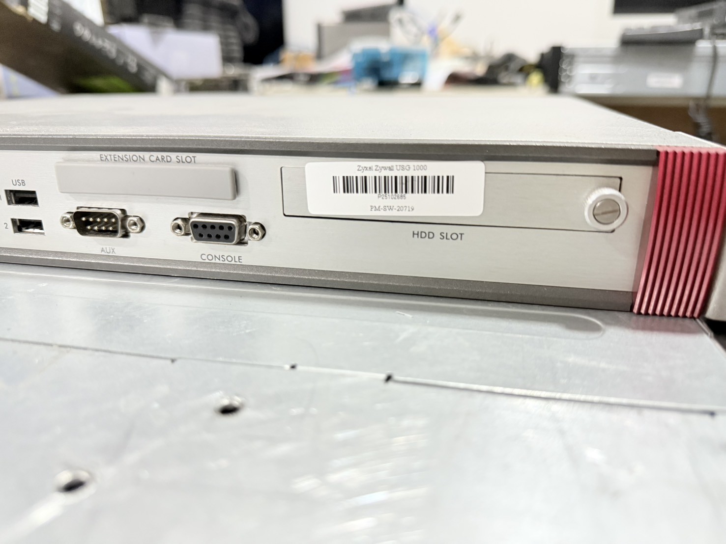 อุปกรณ์ไฟร์วอลล์ Zyxel Zywall USG 100 (7 Port)