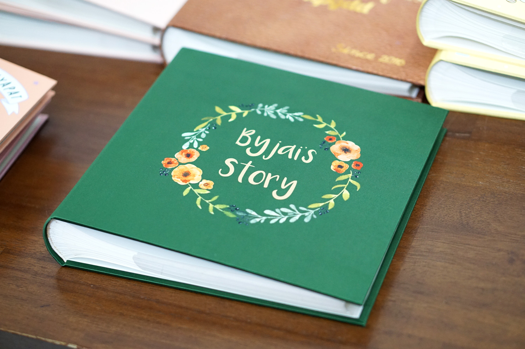 อัลบั้มสั่งทำใส่ชื่อ ลาย Floral Frame