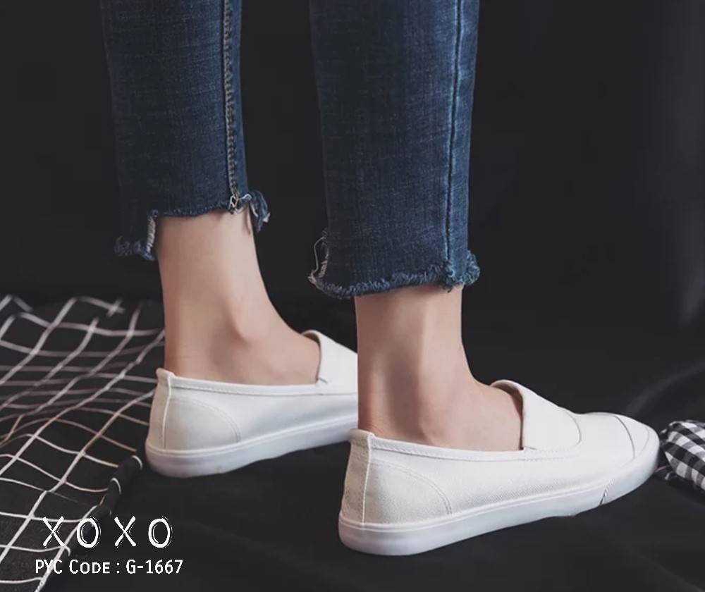 รองเท้าทรงSlipperแบบเรียบ (สีดำ)