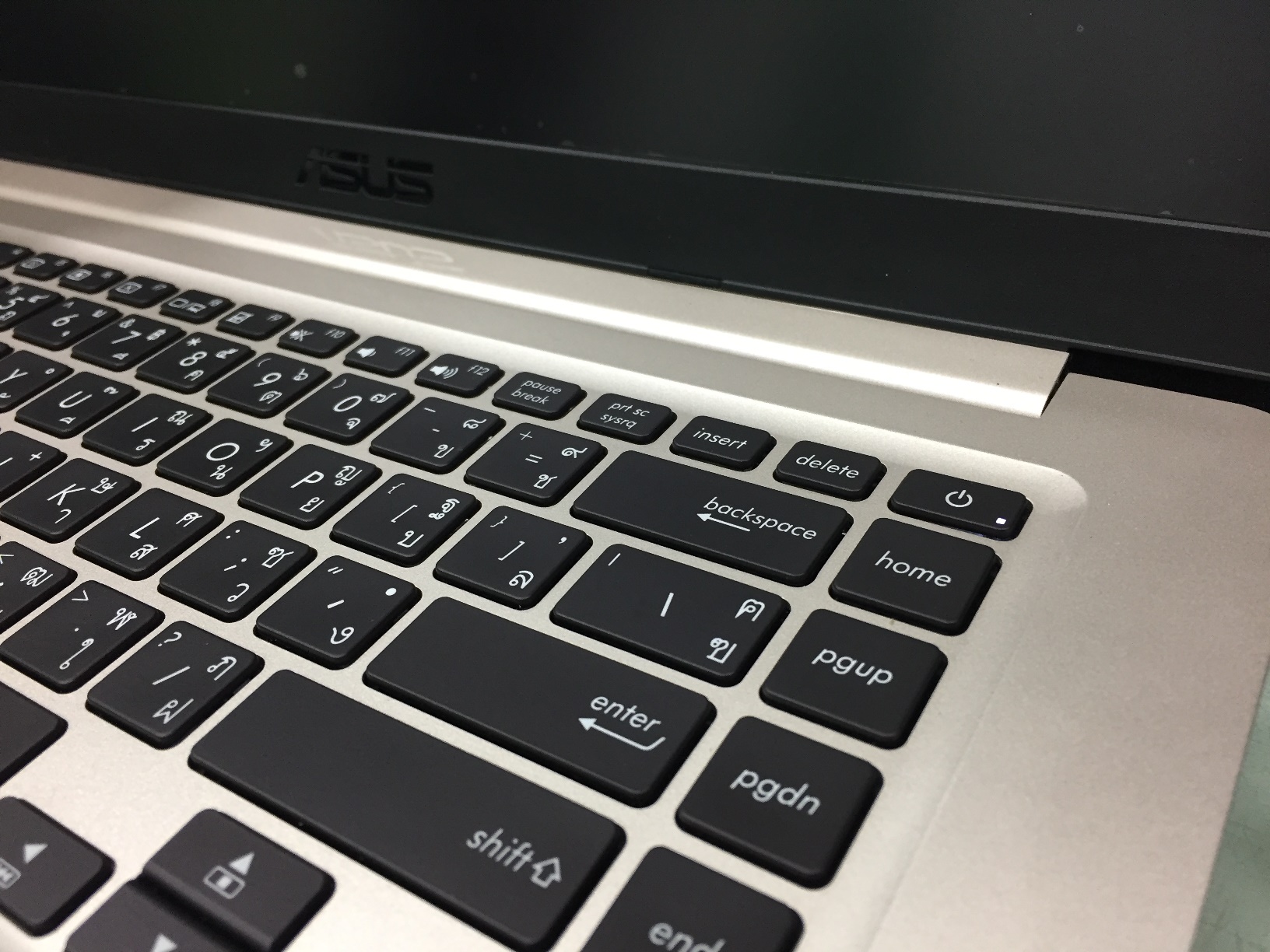 Asus VivoBook S15 S510UN BANANA 07/2020