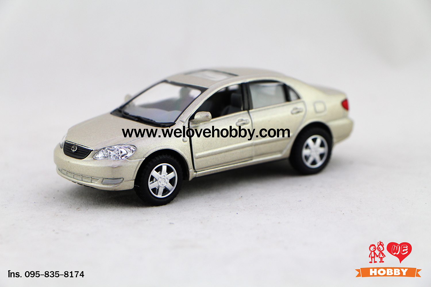 โมเดลรถ Toyota Corolla Altis (2005) สีบรอนซ์ทอง Scale 1:36