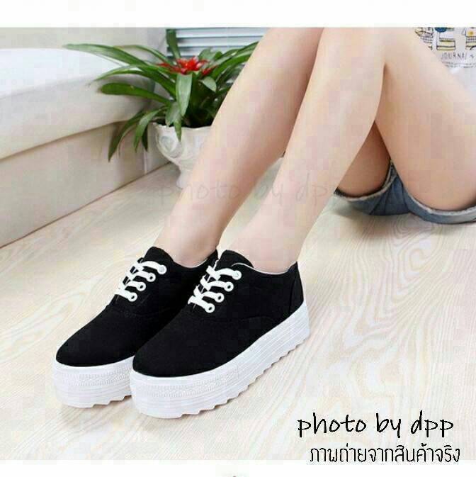 พร้อมส่ง : รองเท้าผ้าใบมัฟฟินเกาหลี (สีดำ)