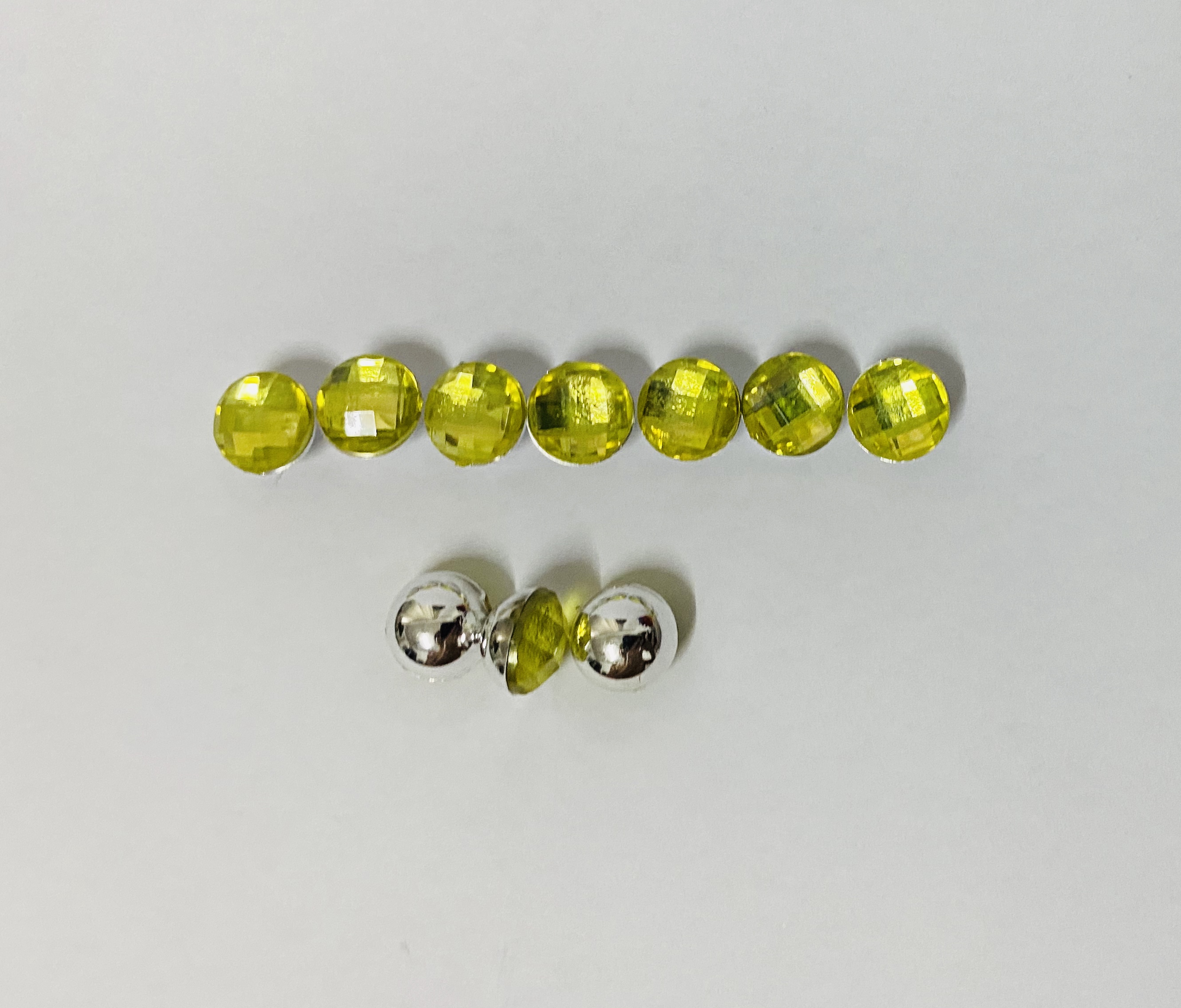 ไฟแต่งรถบรรทุกสีเหลืองได้ 10 ดวง ตูดเงินเงา 10 มิลลิเมตร