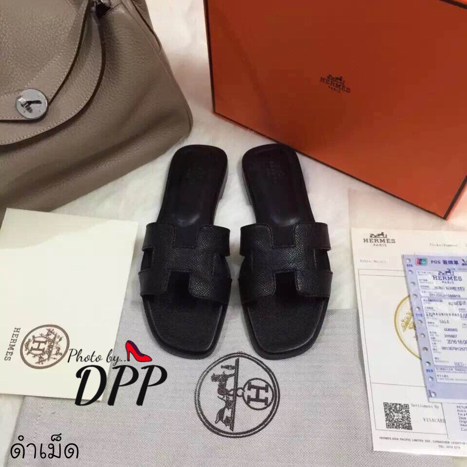 รองเท้า HERMES Sandals Leather (สีเงินหนังนิ่ม)