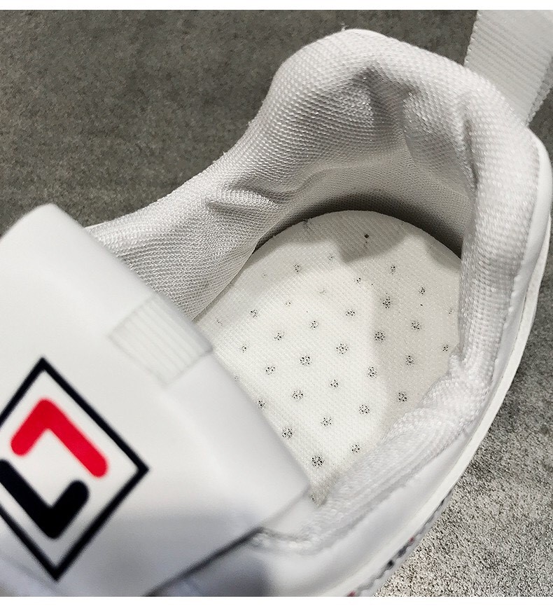 รองเท้าผ้าใบทรงSport Girl แต่งลายแฟชั่น (สีแดง)