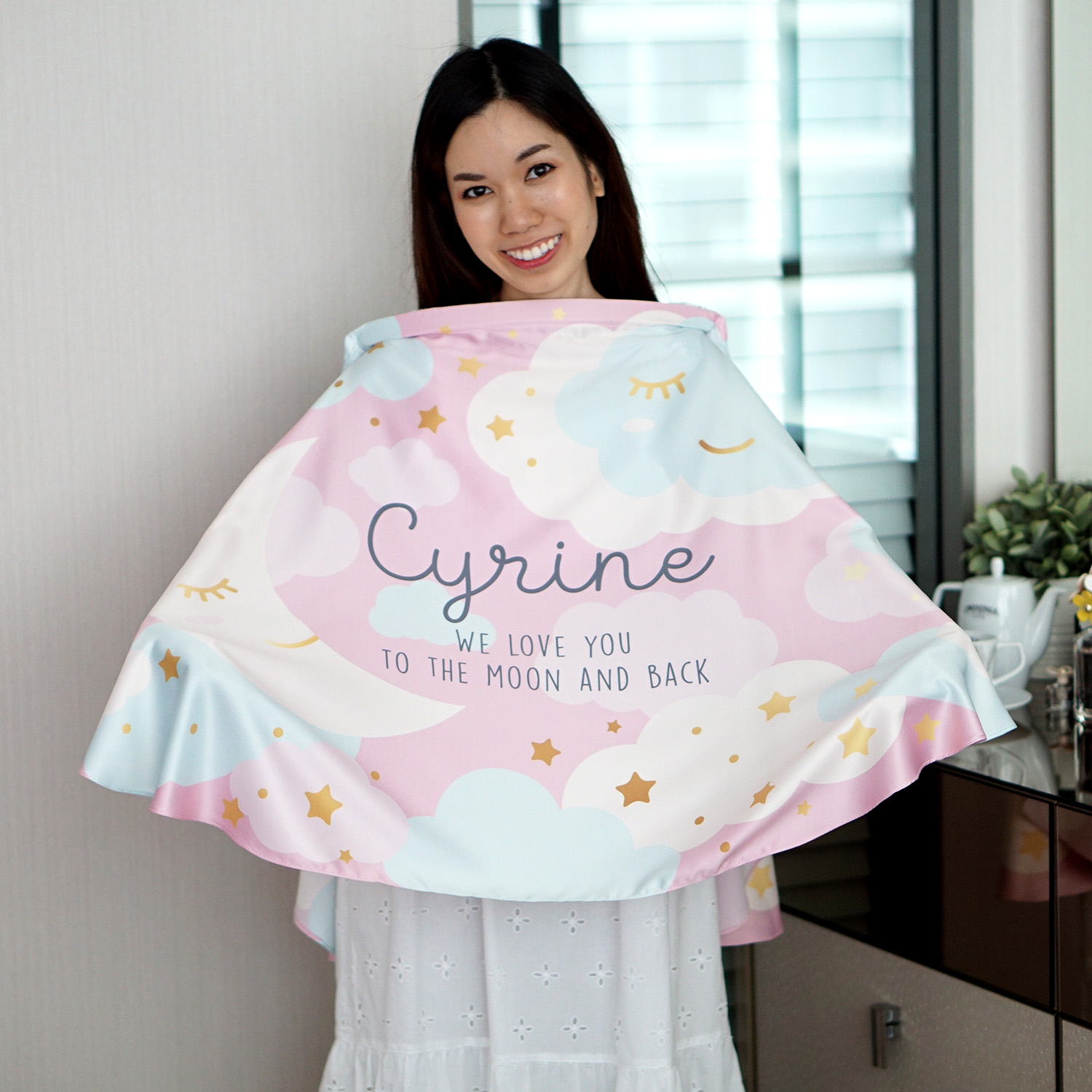 ผ้าคลุมให้นม สั่งทำใส่ชือ ลาย Moon - Pink