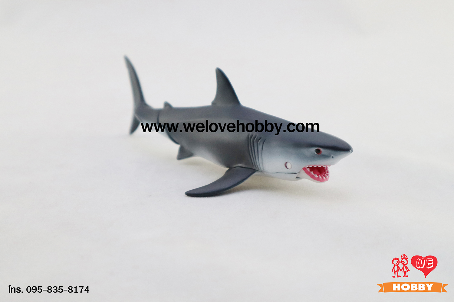 โมเดลปลาฉลามขาว (Great White Shark) แบรนด์ Takara Tomy ขนาดยาวประมาณ 7.5 ซม