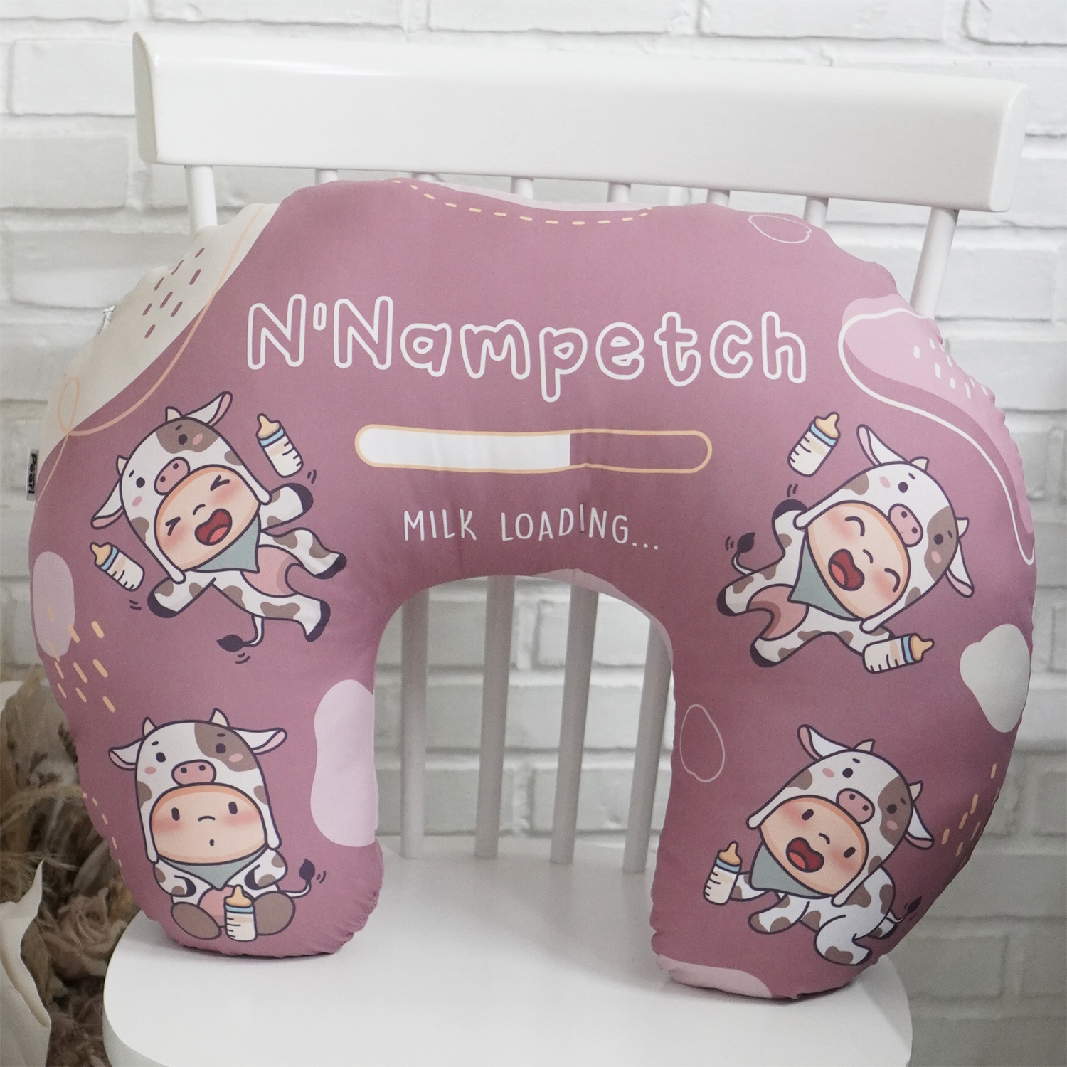 หมอนรองให้นม สั่งทำใส่ชื่อ ลาย Cow2 - Pink