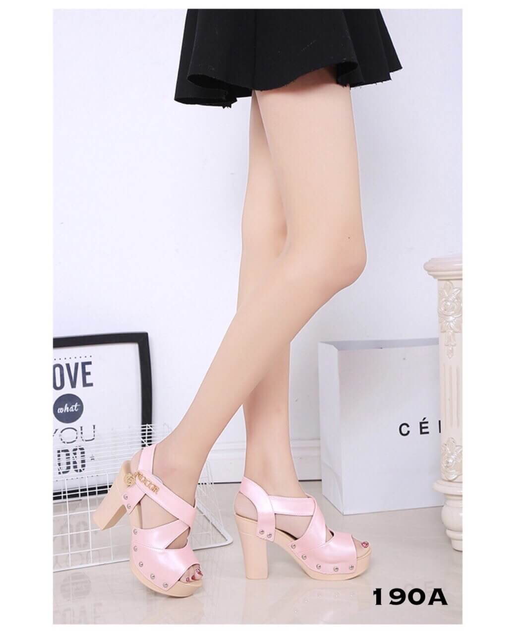 รองเท้าส้นสูง Platform