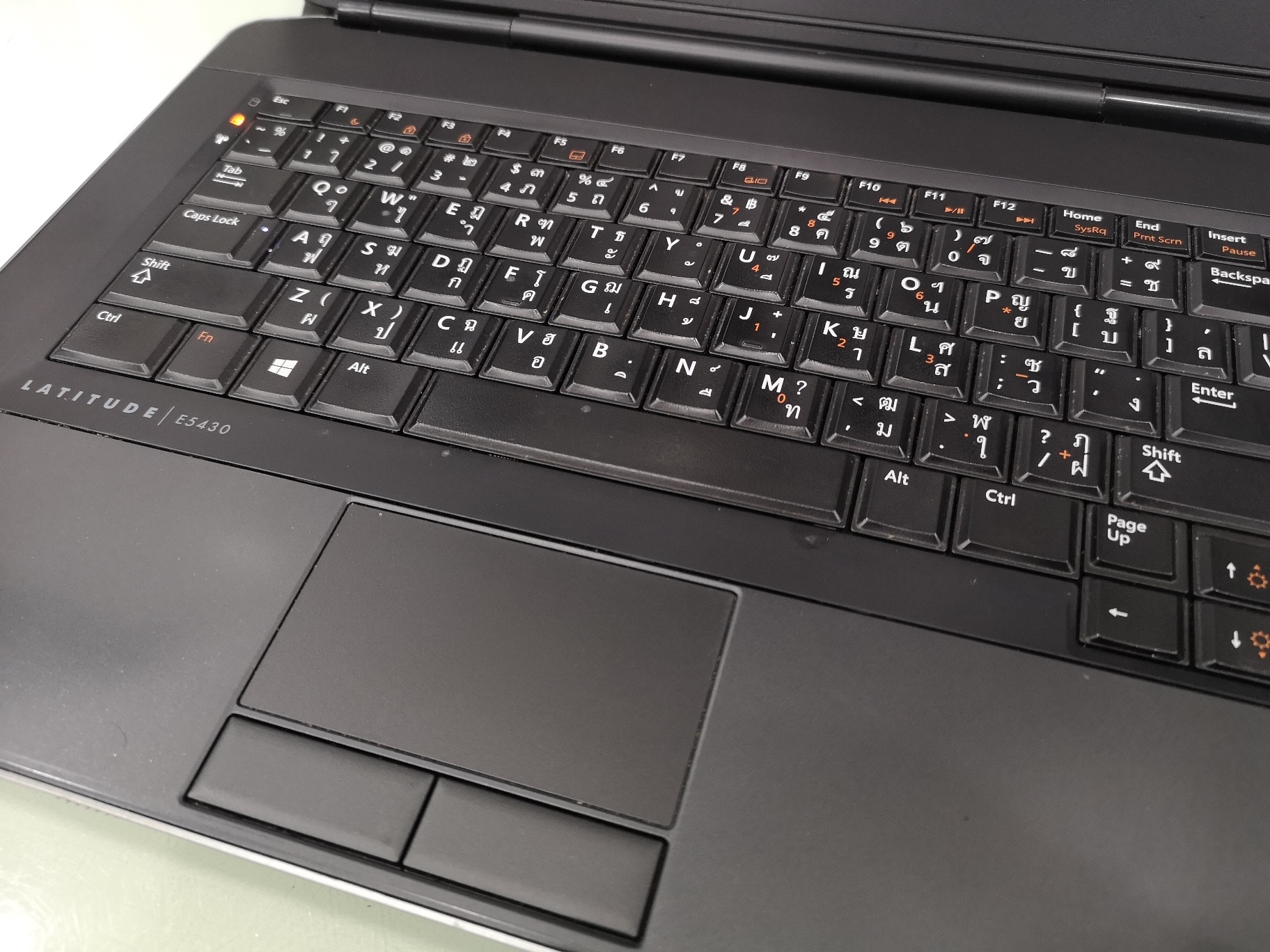 DELL LATITUDE E5430 มีตำหนิ