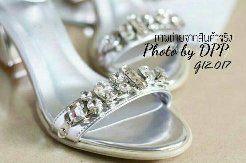 พร้อมส่ง : รองเท้าmiu miuรัดส้น (สีขาว)