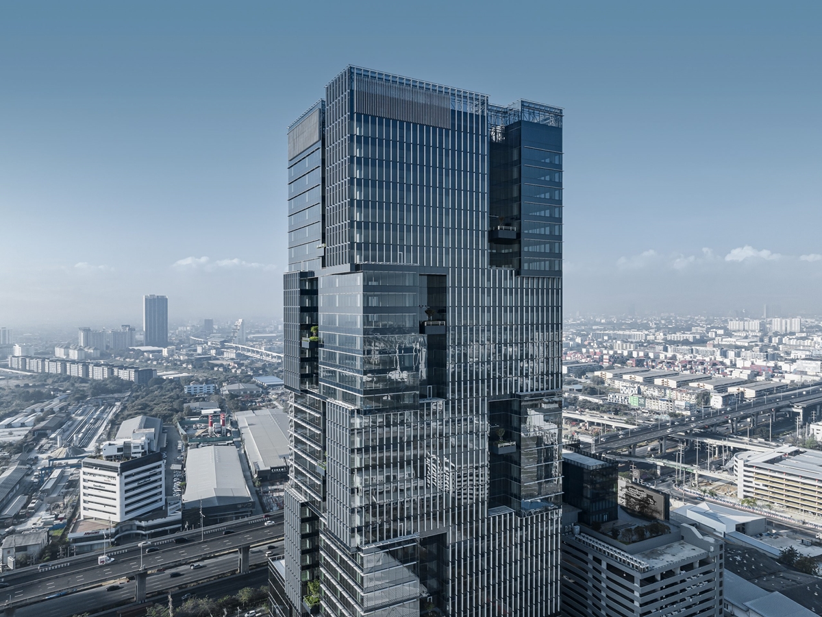 เอไอเอ อีสต์ เกตเวย์ (AIA East Gateway) สำนักงานให้เช่า ติดถนนบางนา-ตราด ใกล้รถไฟฟ้า MRT สายสีเหลือง สถานีศรีเอี่ยม 350 เมตร