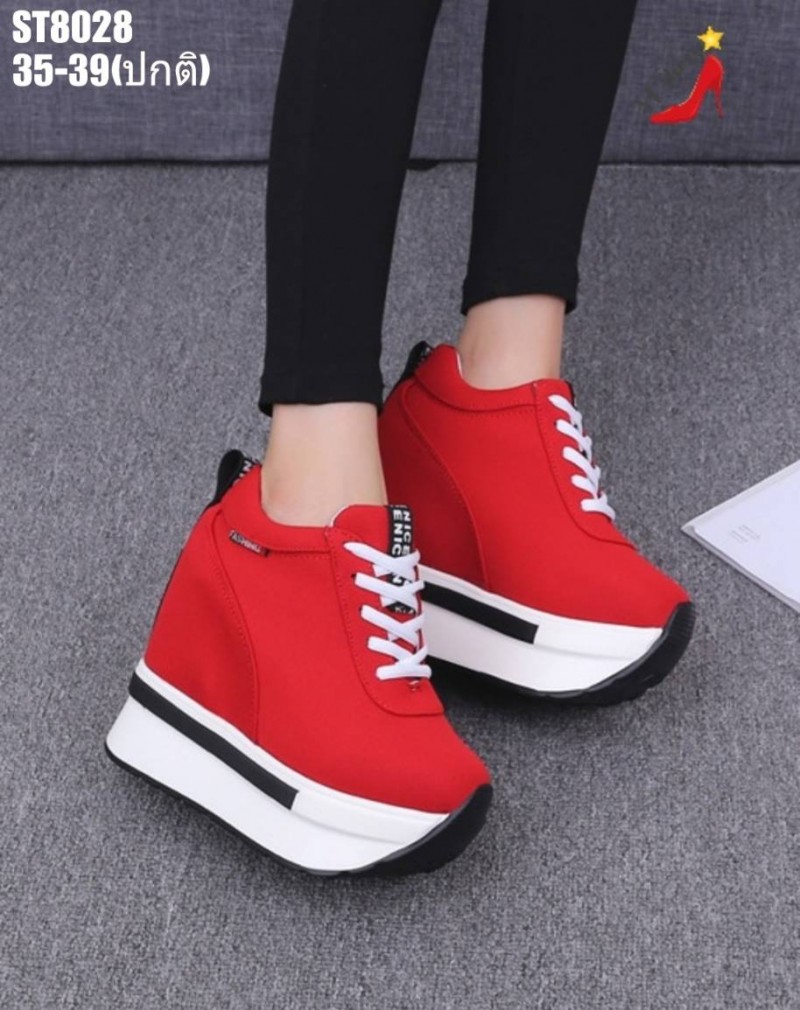 รองเท้าผ้าใบเสริมส้นแบบเรียบ (สีดำ)