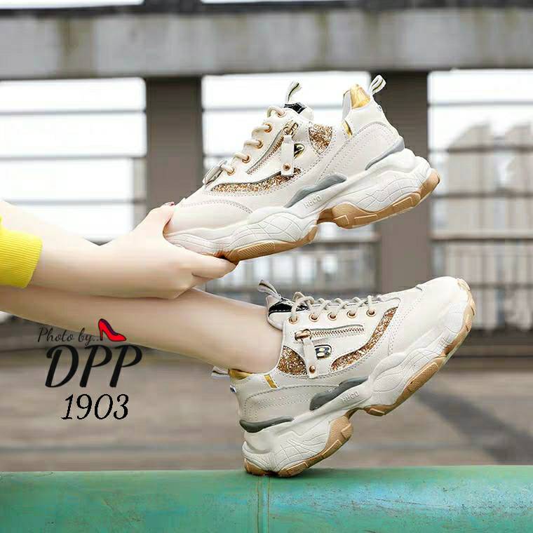 รองเท้าผ้าใบแฟชั่นทรงSportแต่งกลิตเตอร์