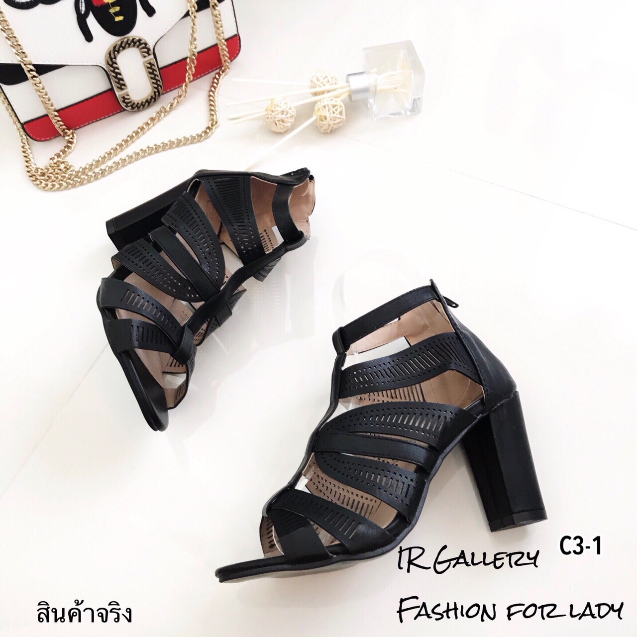 รองเท้าส้นตันฉลุลาย (สีน้ำตาล)