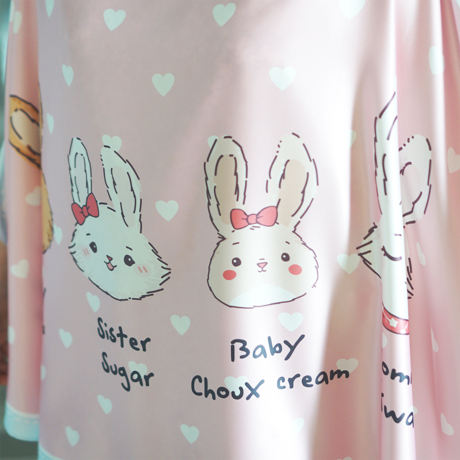 ผ้าคลุมให้นม สั่งทำใส่ชือ ลาย Rabbit Family - Pink