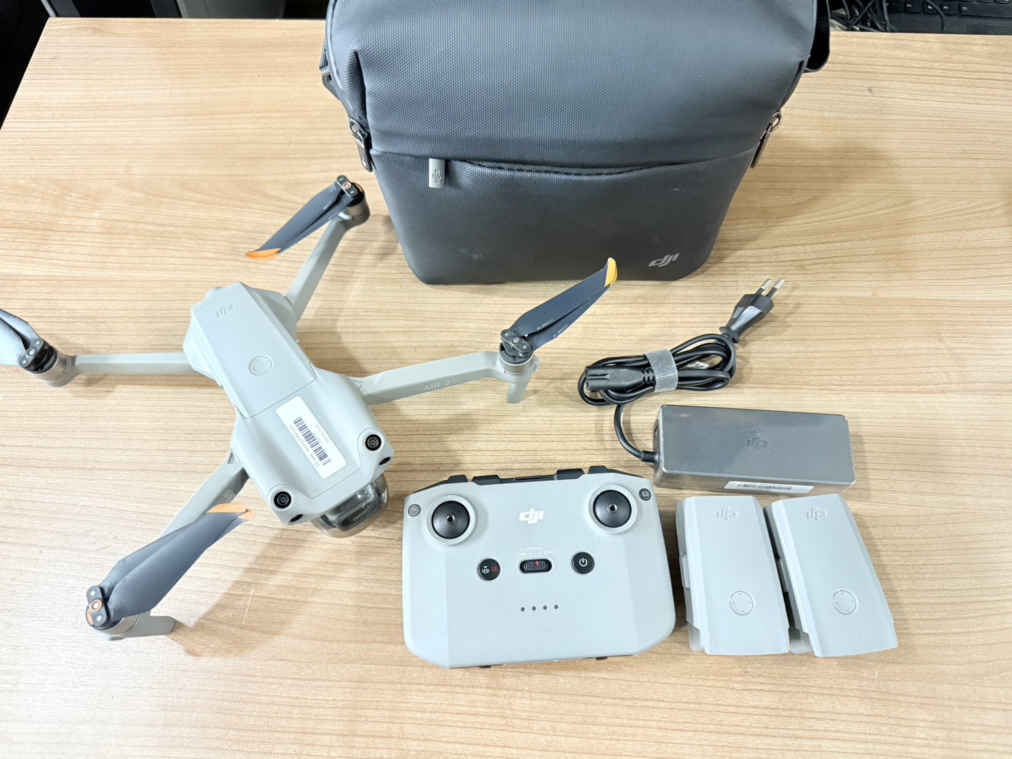 โดรนบังคับ DJI Mavic Air2S+อุปกรณ์ควบคุม